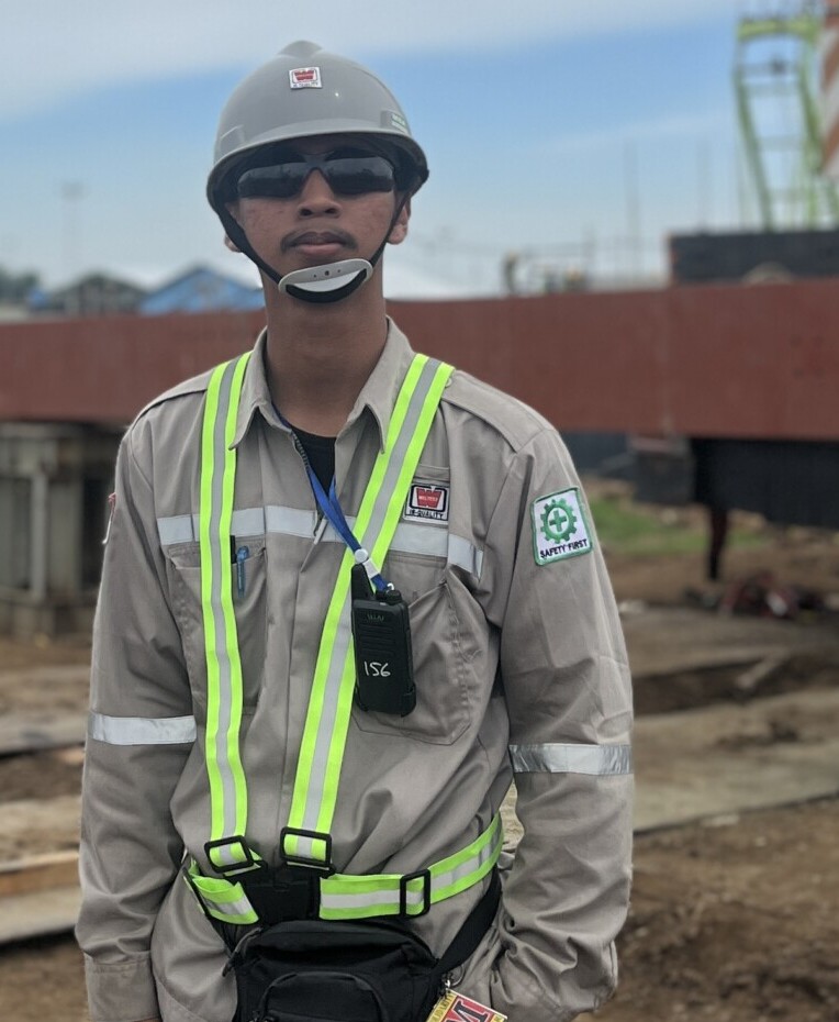 AHMAD FAHRUR ROZI, S.ST